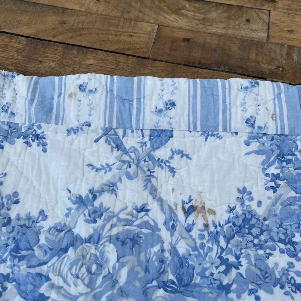 Hand Quilted Vintage Blue Floral Cotton Quilt Bedspread 96"x90" - Picture 11 of 16